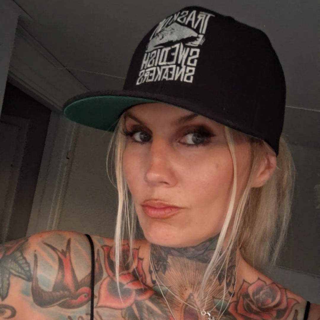 Trucker keps Träskor swedish sneakers