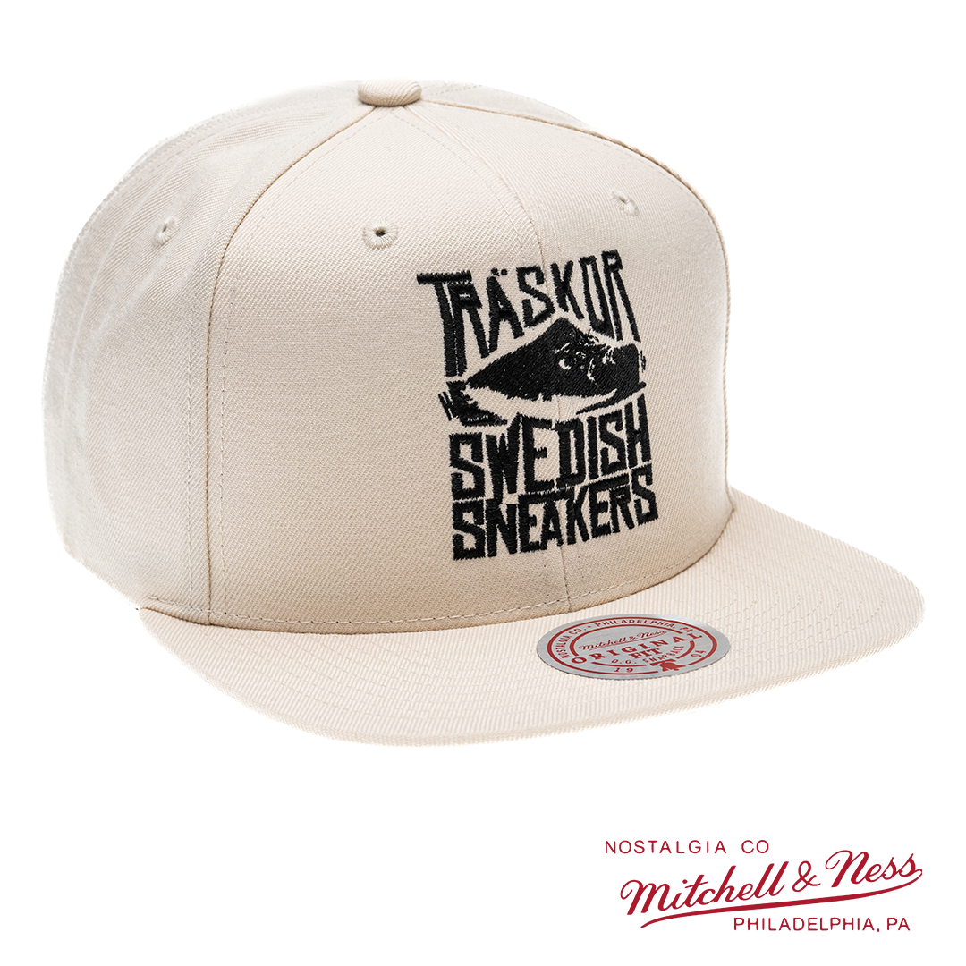 Snapback Träskor Swedish Sneakers [svart brodyr]