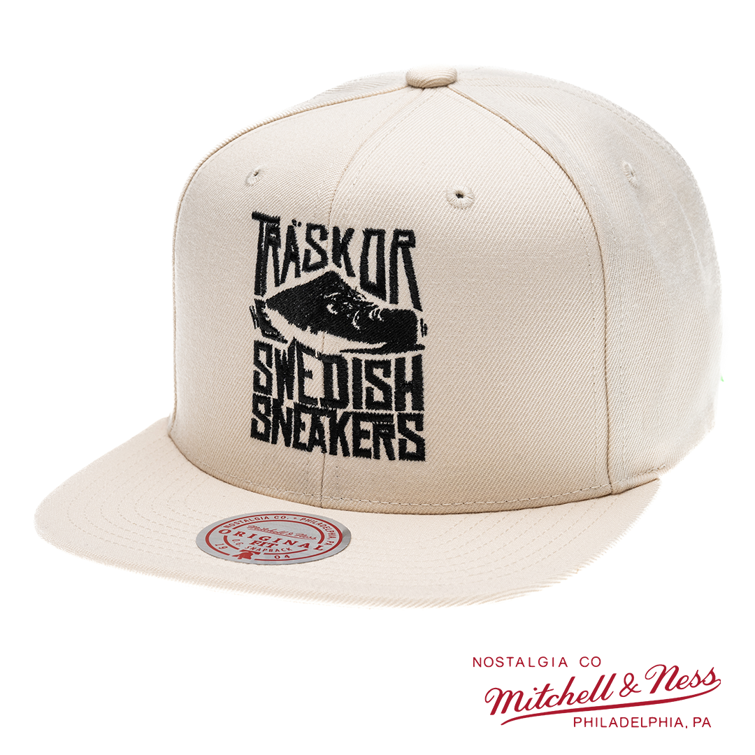 Snapback Träskor Swedish Sneakers [svart brodyr]