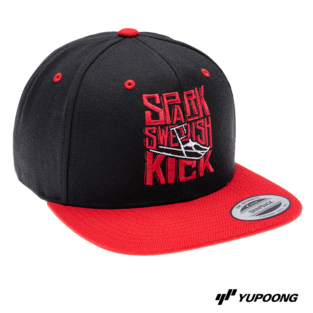 Snapback Spark Swedish Kick [röd brodyr]