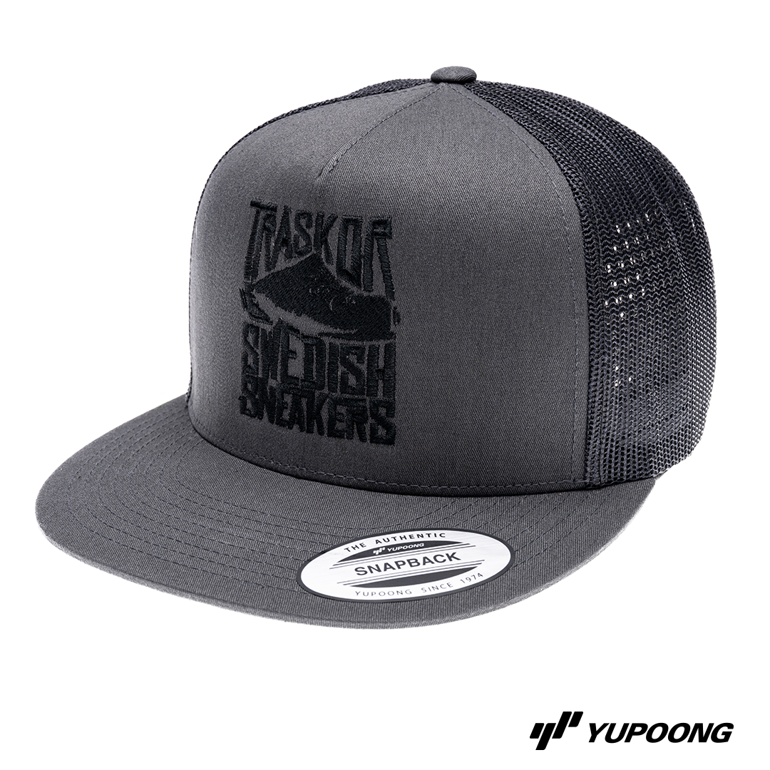 Trucker Träskor Swedish Sneakers [svart brodyr]