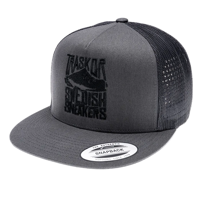Trucker Träskor Swedish Sneakers [svart brodyr]